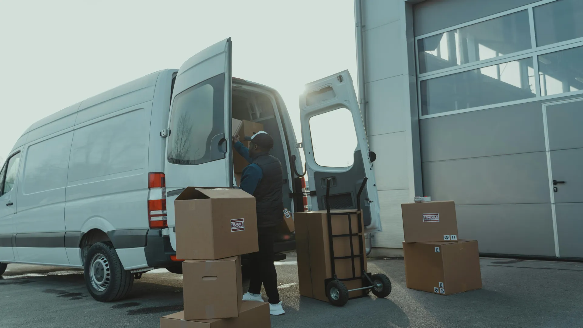 Read more about the article The Ultimate Moving Checklist: How to Prepare for Your Big Move