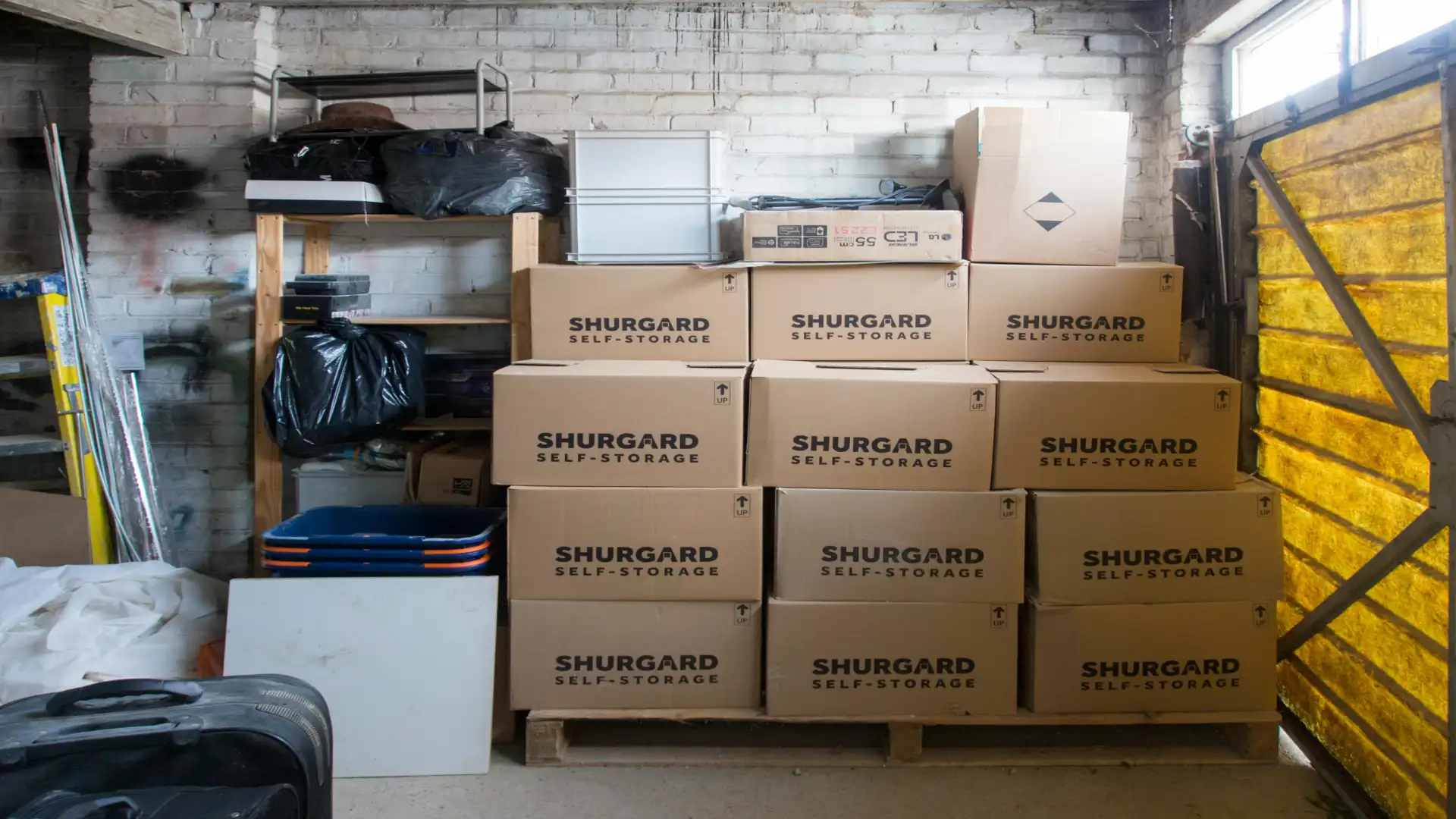 Read more about the article 🚚 How to Move a Smart Home in 2025
